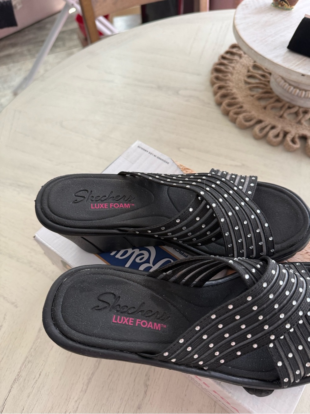 SKECHERS - Women’s Black Slide Sandals with Studded Bling Straps EUC 8 - Picture 5 of 8